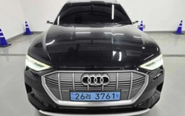 인천중고차할부신용 e-트론 55 콰트로 매물 사진 7 - 2022/01 98,803km
