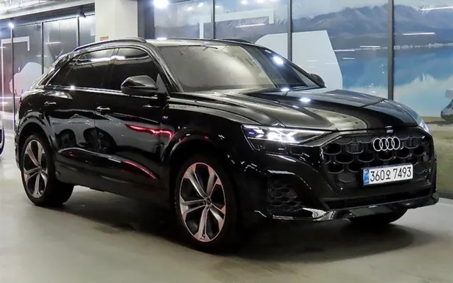 인천중고차할부신용 Q8 55 TFSI 콰트로 프리미엄 매물 사진 4 - 2026/04 2,174km